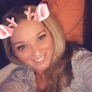 Meet your Posher, Angelica